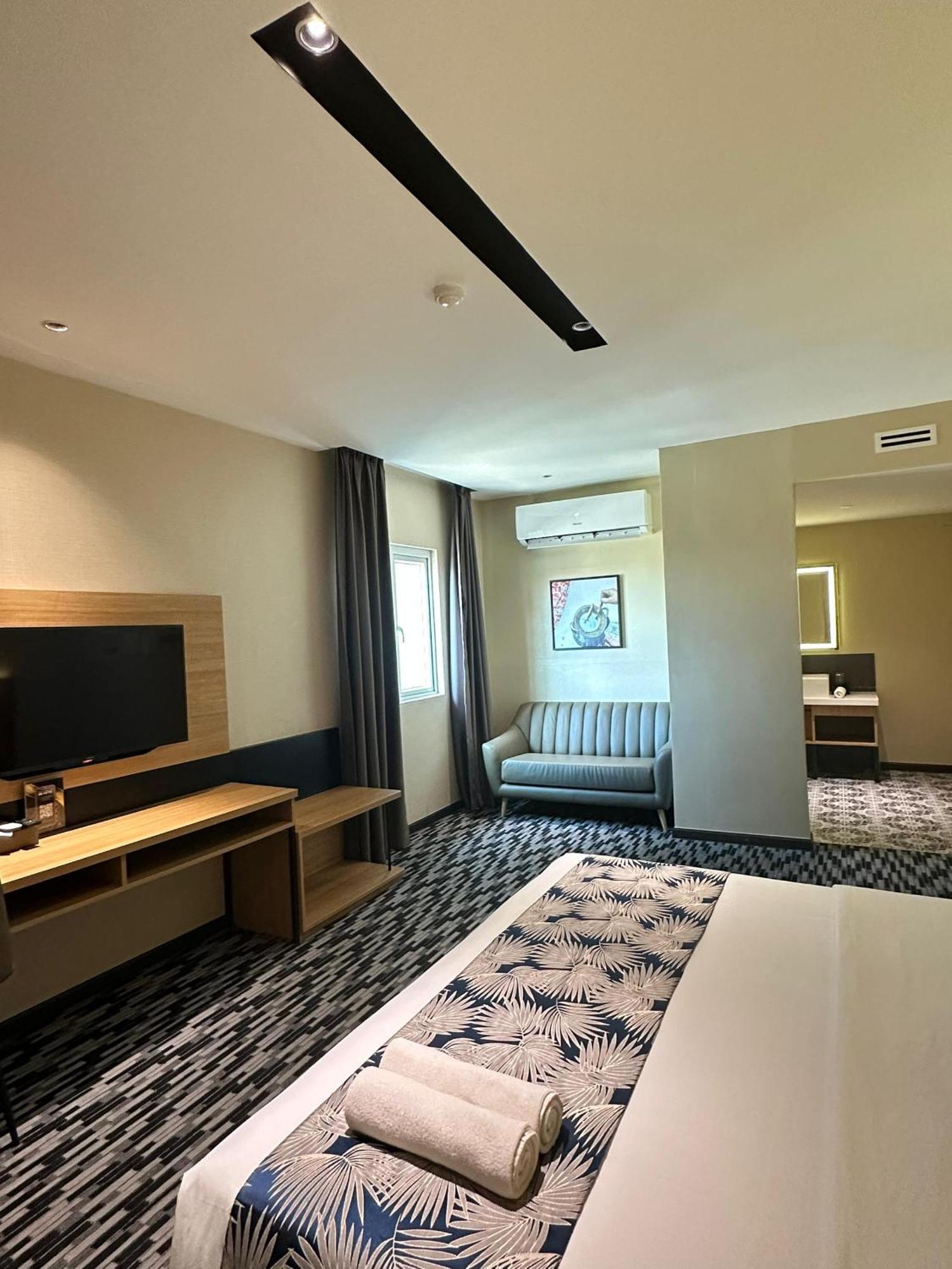 Nb Hotel Джохор-Бару Экстерьер фото