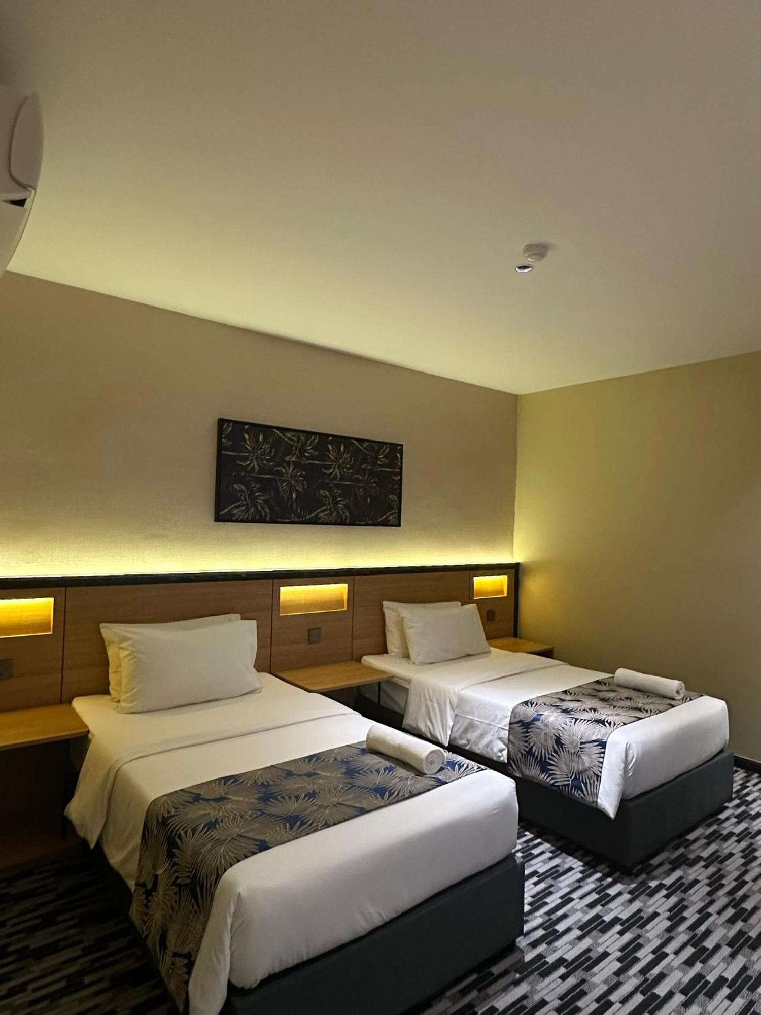 Nb Hotel Джохор-Бару Экстерьер фото
